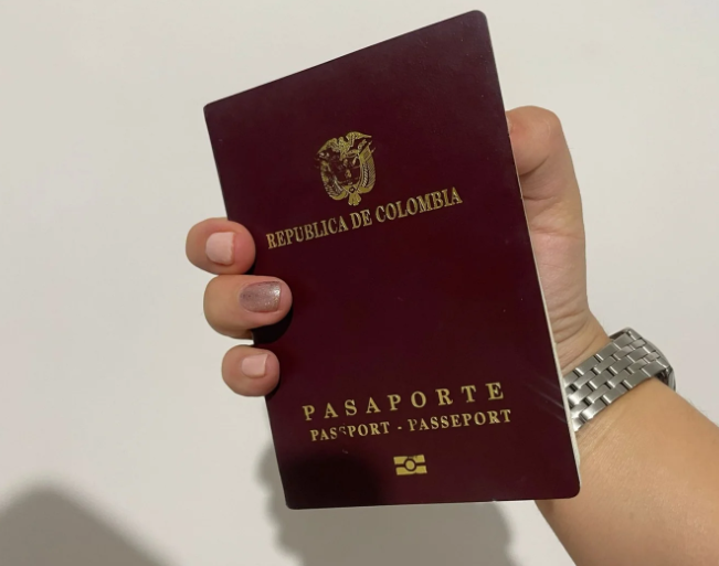 哥伦比亚护照